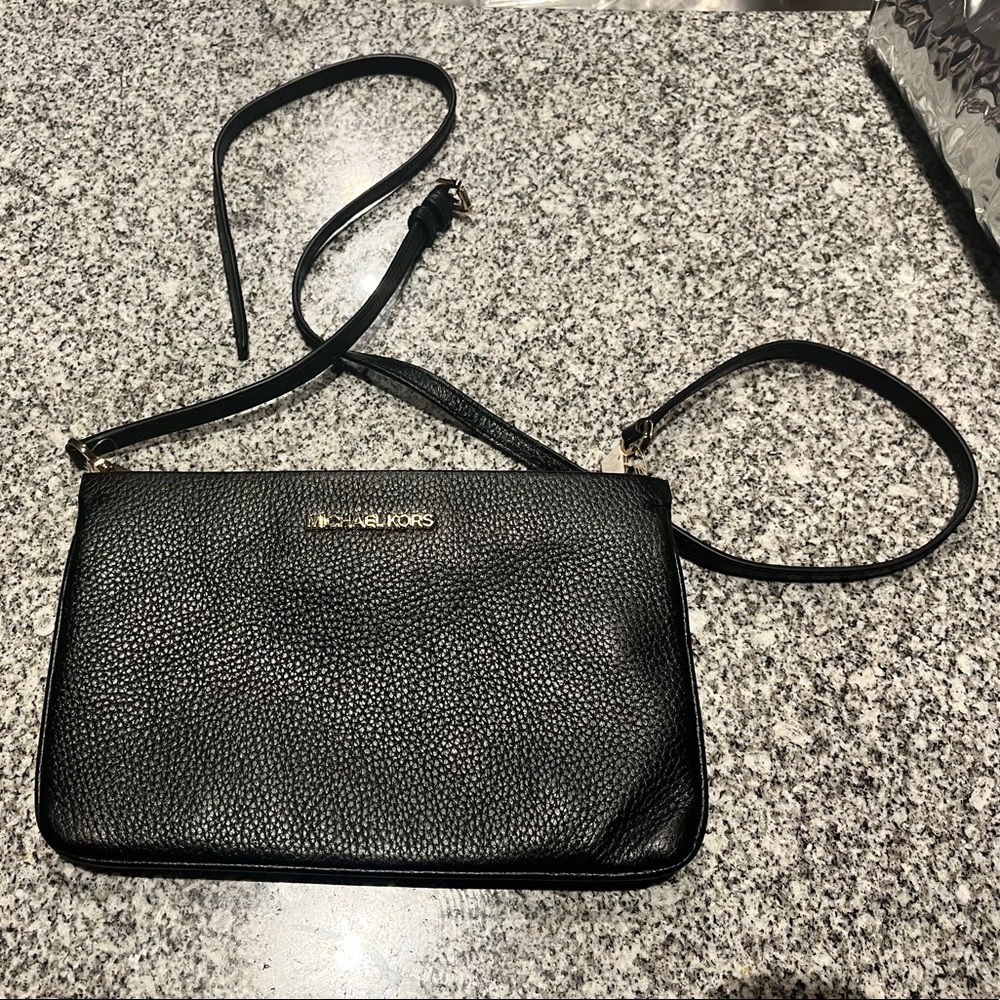 Michael Kors Jet Set Travel Crossbody
